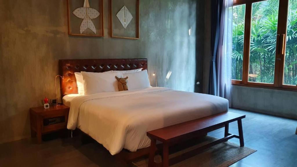 The Buffalo Amphawa Samut Songkhram Екстериор снимка