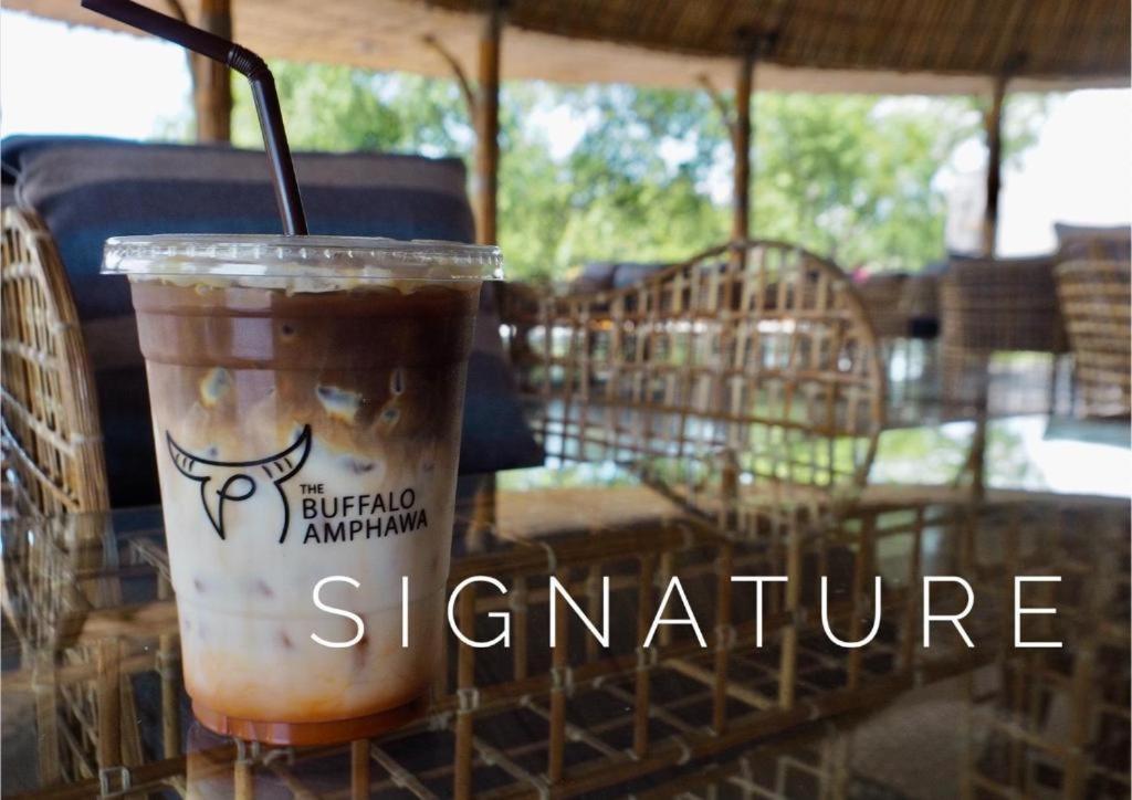 The Buffalo Amphawa Samut Songkhram Екстериор снимка